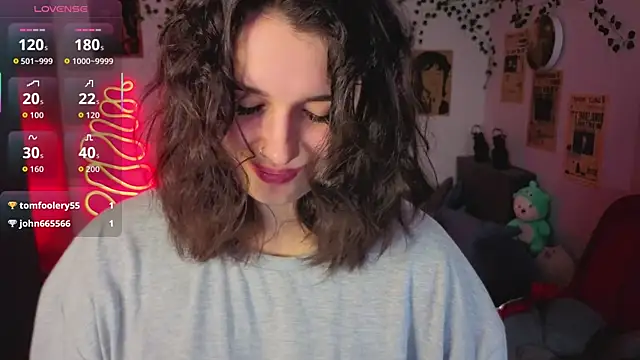 kira kick online show from November 11, 4:48 pm