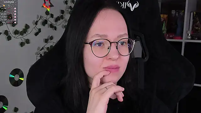 power robynn online show from October 15, 10:45 pm