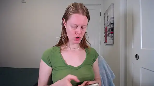 naughtyfox89 online show from March 18, 3:33 am