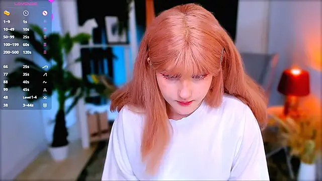 DelilahTaylor online show from April 3, 9:35 pm