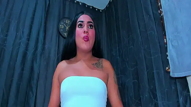 RobertaxGutierrez online show from February 4, 1:14 pm