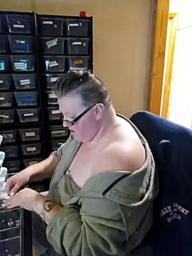 Budd Bunney online show from October 17, 3:32 am