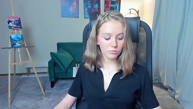 TienKnous online show from October 2, 2:55 pm