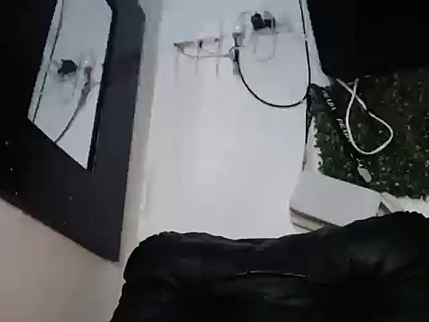 britany06 online show from October 2, 10:26 pm