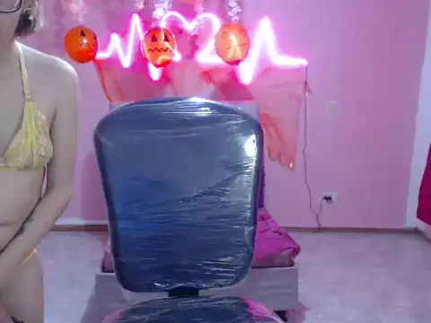 cristal hills 19 online show from October 17, 5:16 pm