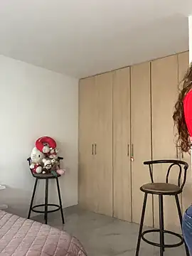 Zoe riivas online show from October 17, 1:58 pm