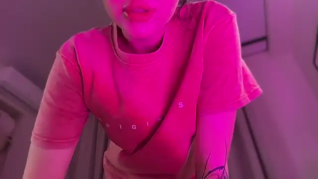 AlmaryKim online show from September 13, 9:56 pm