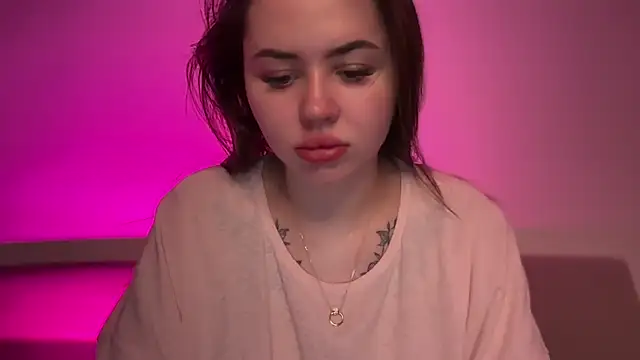 AlmaryKim online show from November 20, 4:30 pm