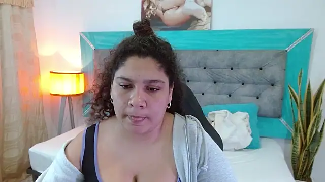 roxx iie online show from October 7, 2:49 am