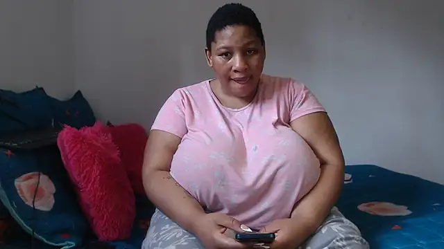 PIXIEBITCHXXX26 online show from December 21, 2:32 pm