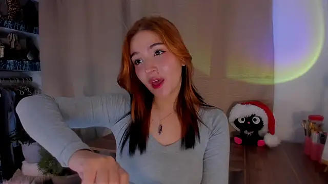 AmaruBloom online show from December 21, 6:17 am