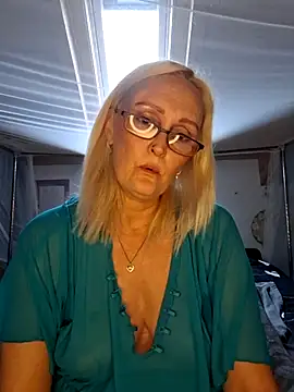 Jenny Blum online show from October 9, 8:29 am