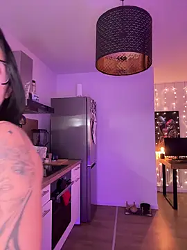 LaPetiteKim online show from February 4, 8:34 pm