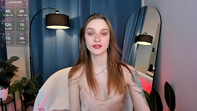 PollyMayer online show from March 12, 8:44 pm