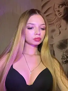  Siennaaa  online show from October 8, 8:35 pm