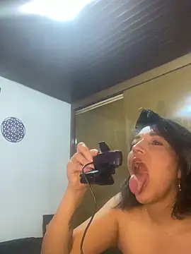 XxAntonellaxxx online show from February 9, 11:51 pm