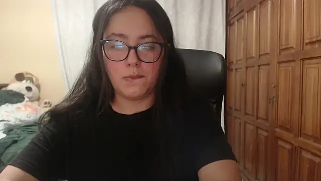 Venus cat  online show from April 7, 1:18 am