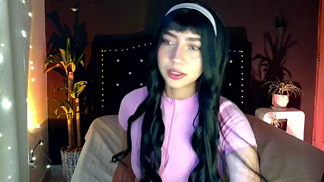 emma web  online show from April 17, 3:47 pm