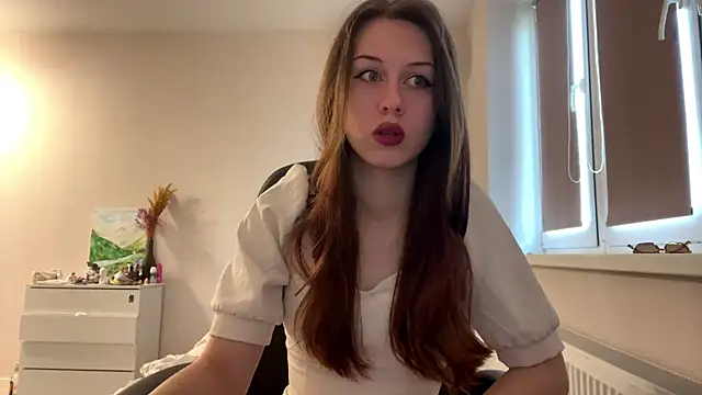 Nayra flash online show from November 22, 10:29 am