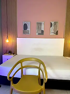 ZaraFoxx7 online show from November 27, 9:06 pm