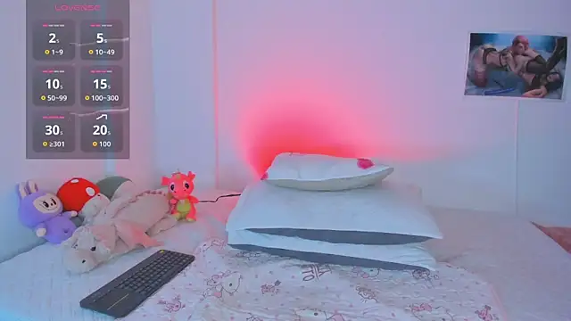 Miaengels  online show from April 1, 1:41 pm