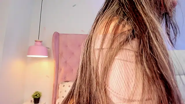 Vanelope evanss online show from November 9, 1:40 pm