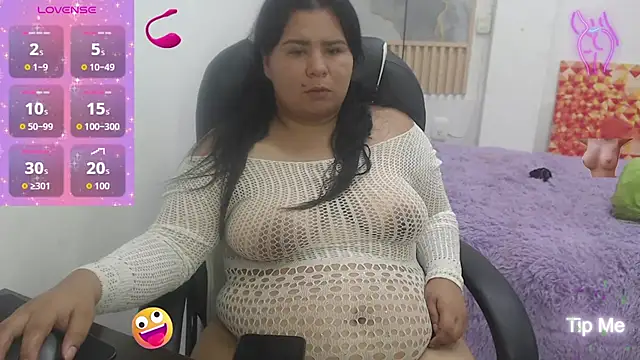 chuby pau online show from November 4, 2:16 am