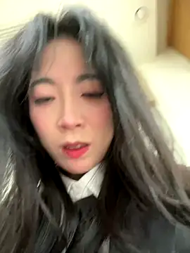 yourkeer online show from November 21, 8:05 am