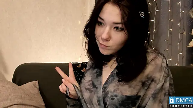 Kelly foox online show from April 18, 11:13 am