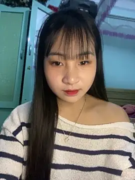 banlinh004 online show from February 21, 2:51 pm