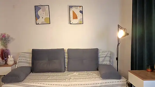 formoneyes online show from November 25, 4:25 am