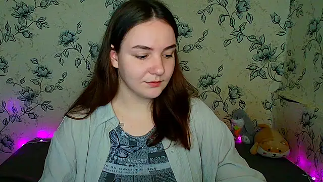 OliviaMontgommery online show from April 19, 10:15 am