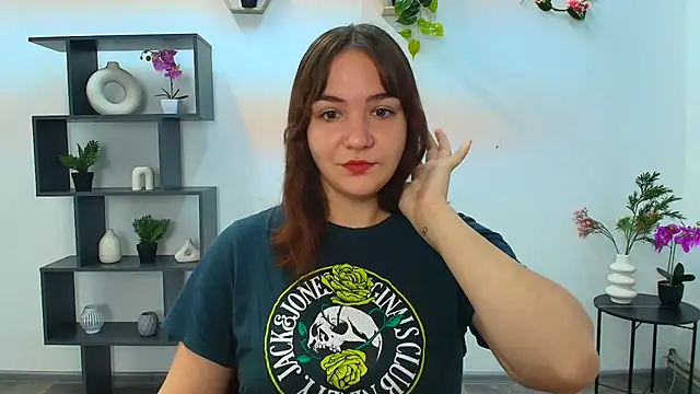 OliviaMontgommery online show from October 9, 5:22 am