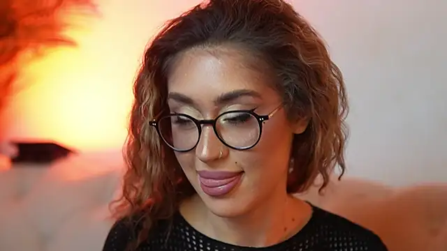 AileenKiss online show from June 12, 3:03 am