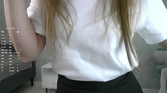 SweetSaraPie online show from October 5, 10:04 pm