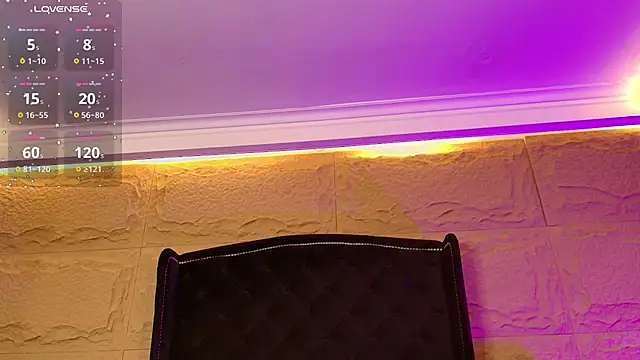 naomi hill1 online show from October 14, 8:22 pm