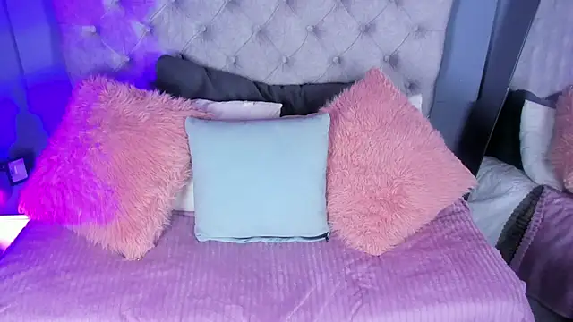 AliciaMoonx online show from November 8, 12:32 pm