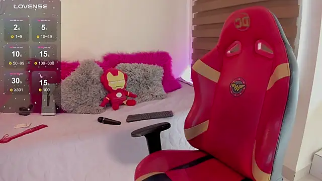 emma soffia online show from April 17, 10:01 pm