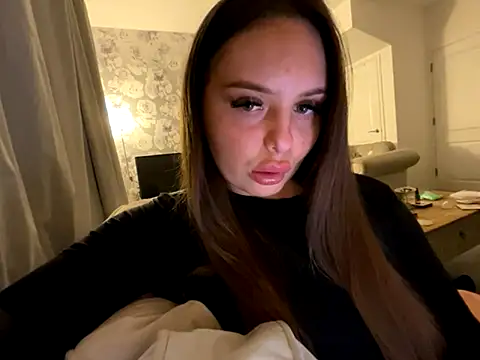 EllaStarrxxx online show from October 5, 10:48 pm