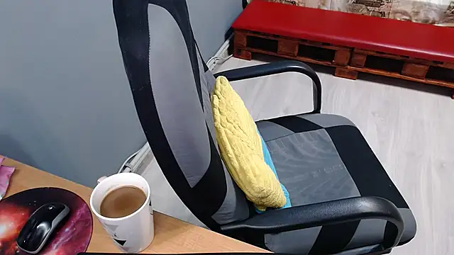 Ledi Catherin online show from April 11, 12:50 am