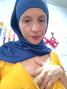 Aafsha  online show from December 5, 1:45 pm