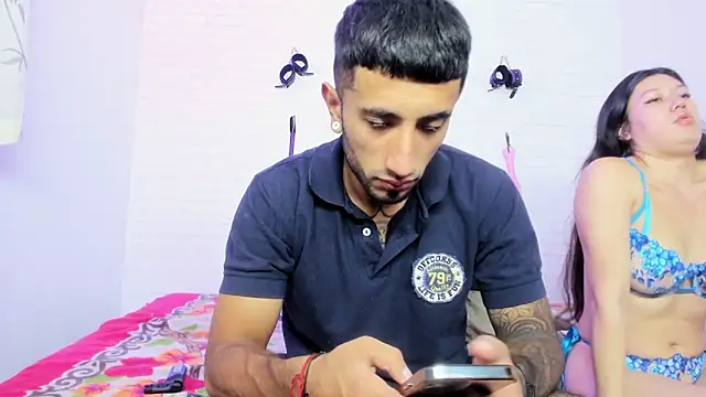 sofiandnick smith online show from December 4, 3:09 am