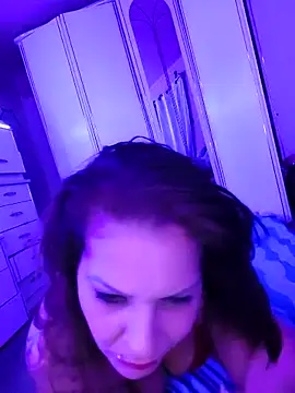 KRISZTIN1987 online show from October 14, 8:22 pm