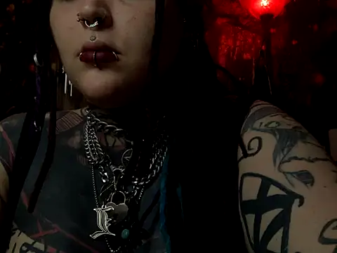 nyxvelon online show from December 17, 8:35 pm