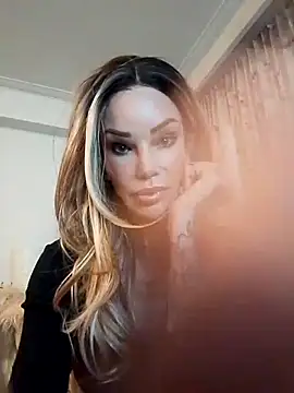 GinaCalabri online show from October 5, 6:46 pm