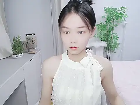 mili0923 online show from October 8, 2:10 pm