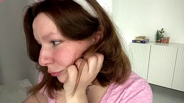 TamekiaSamii online show from November 14, 7:08 am