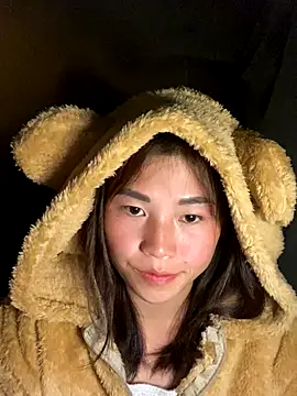 Mylinh- online show from November 25, 2:41 pm