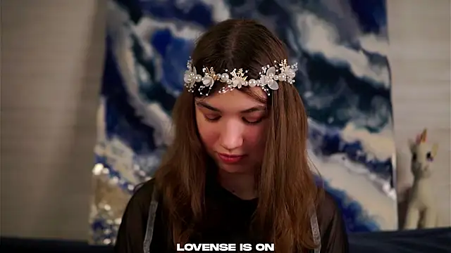 AmmieGerber online show from November 4, 1:54 am