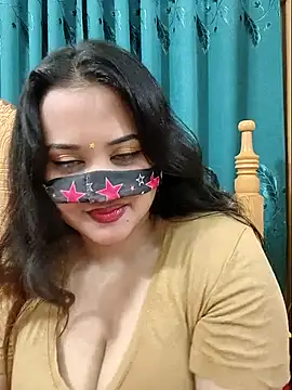 Beauty Queen Soniya online show from April 2, 1:52 pm